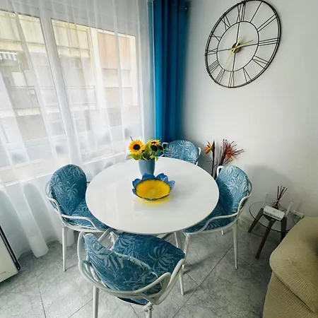 Cura Playa A Tan Solo 150mts Del Mar Apartment Torrevieja